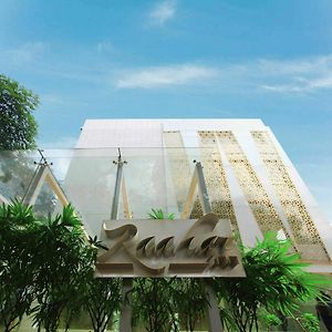 Raahat Inn